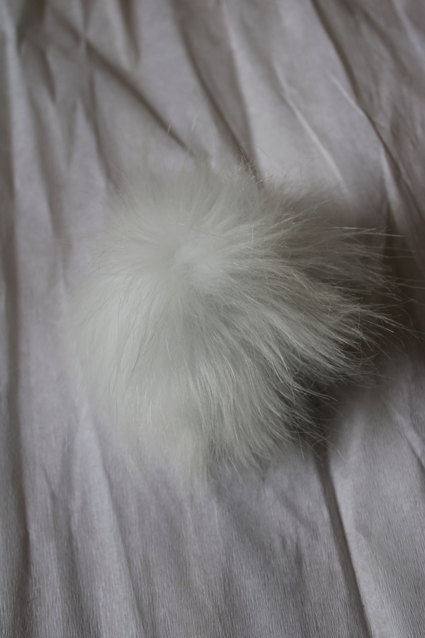 Hvid fluffy kvast 13-15cm