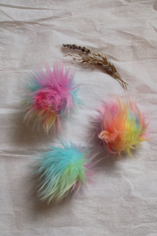 Rainbow puff 10-12 cm